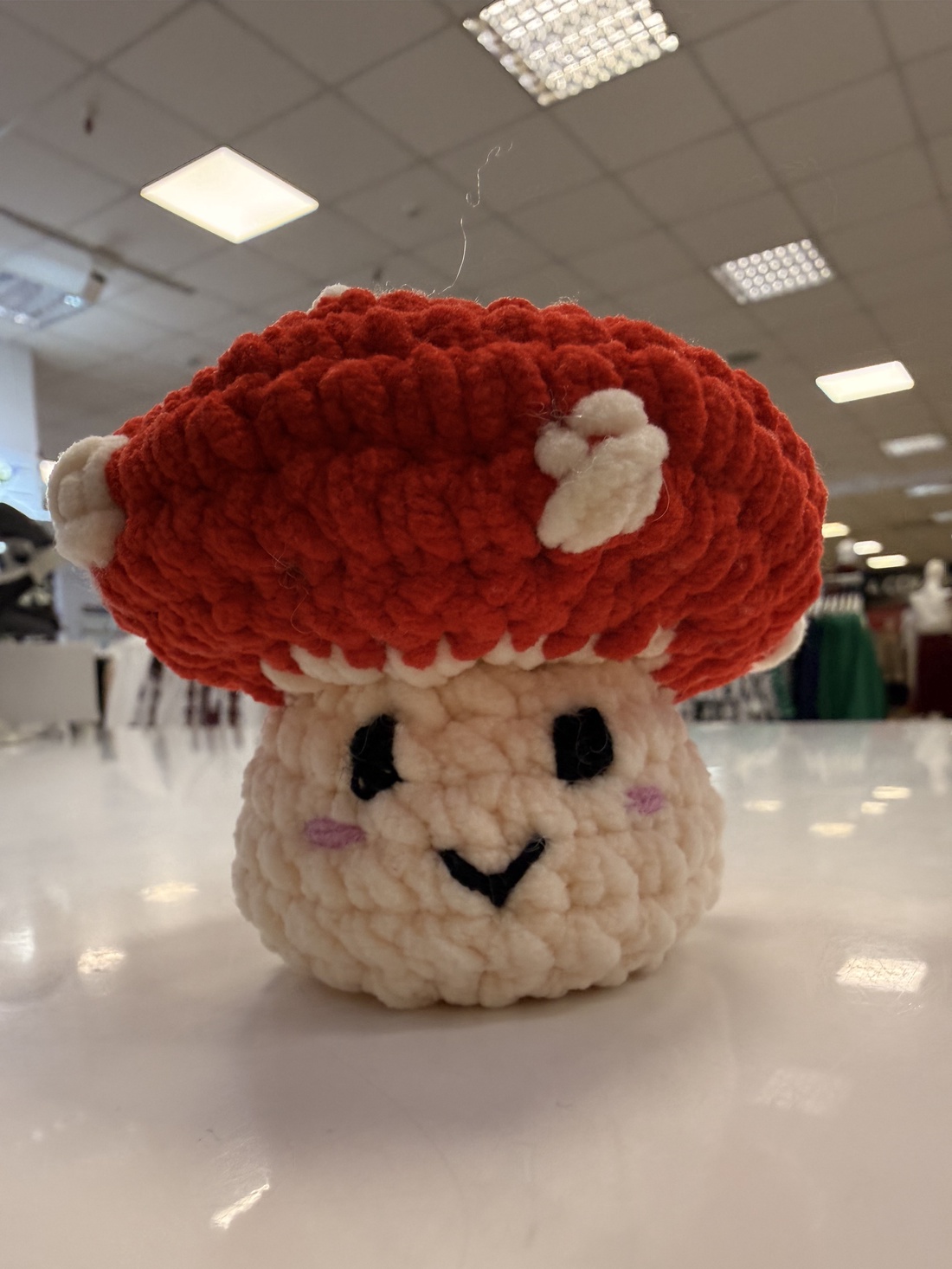 Jucărie ciupercuță croșetată manual  - jucării și echipamente pentru copii - plușuri - figurine de pluș - Artynos.ro