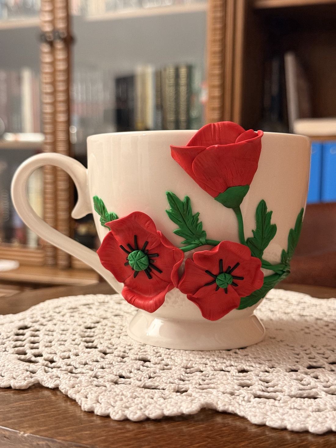 Cana cu decor lucrat manual �Buchet Maci - casă & stil de viață - echipamente de bucătărie - accesorii de servire - căni - Artynos.ro