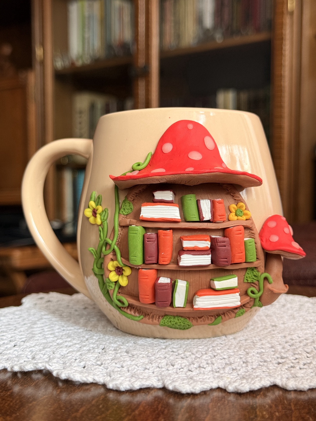 Cana cu decor de toamnă lucrat manual - casă & stil de viață - echipamente de bucătărie - accesorii de servire - căni - Artynos.ro