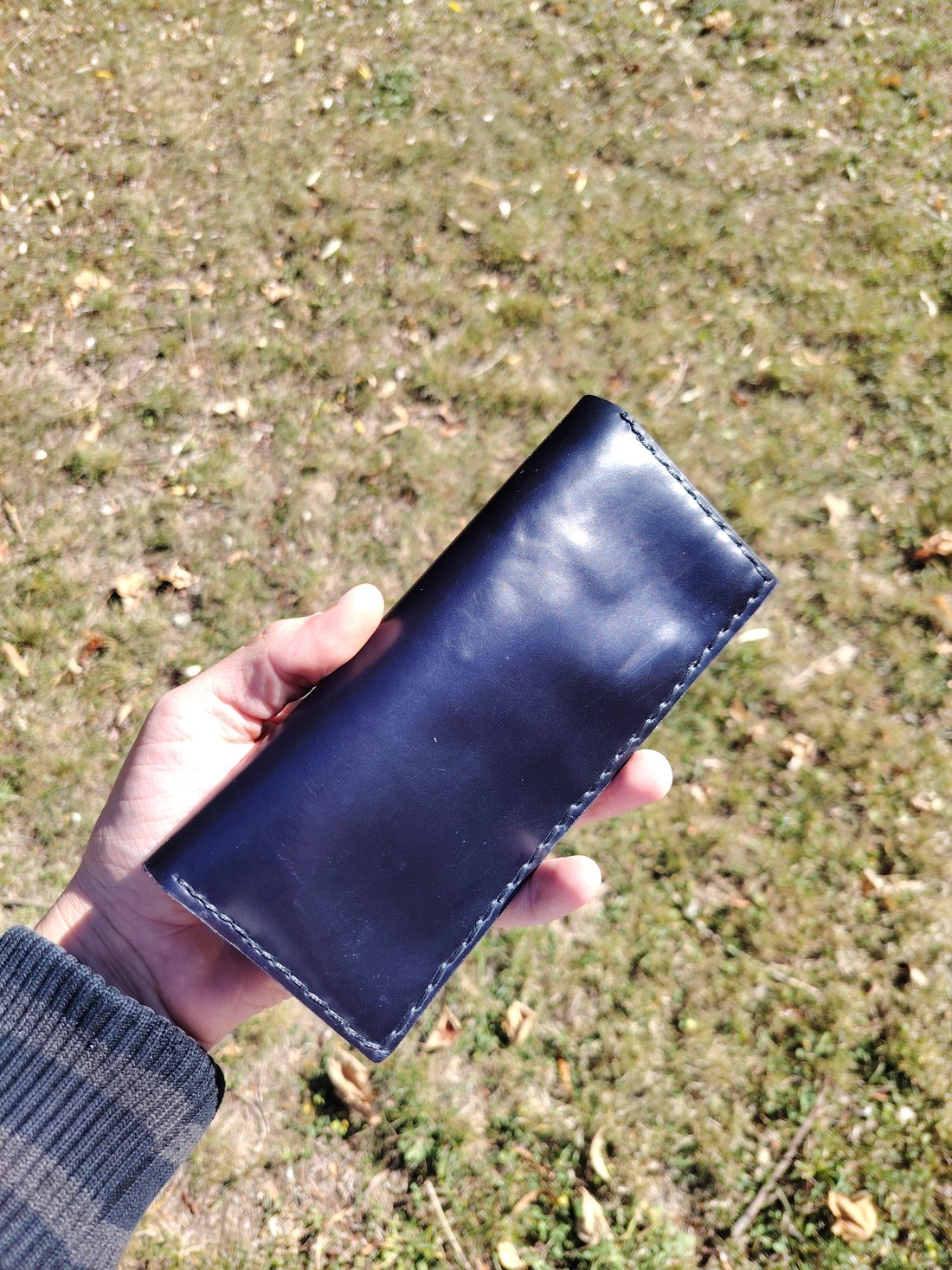 Portofel Bifold Lung Negru Bleumarin Din Piele Naturală De Cal - genți și portofele - portofele, huse, suporturi - portofele - portofele damă - Artynos.ro