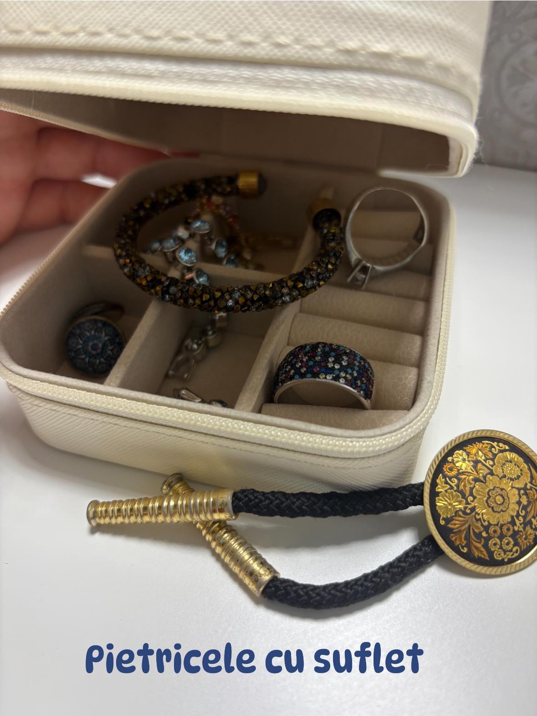 Cutie Bijuterie - bijuterii - suporturi și cutii de bijuterii - cutii de bijuterii - Artynos.ro