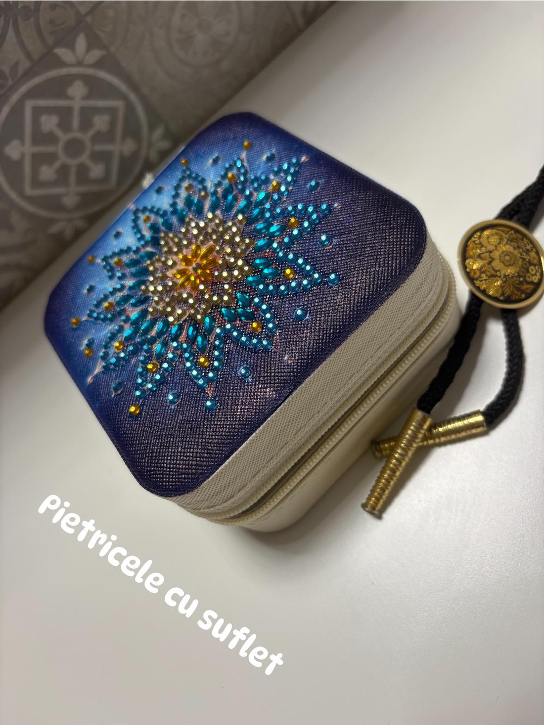 Cutie Bijuterie - bijuterii - suporturi și cutii de bijuterii - cutii de bijuterii - Artynos.ro