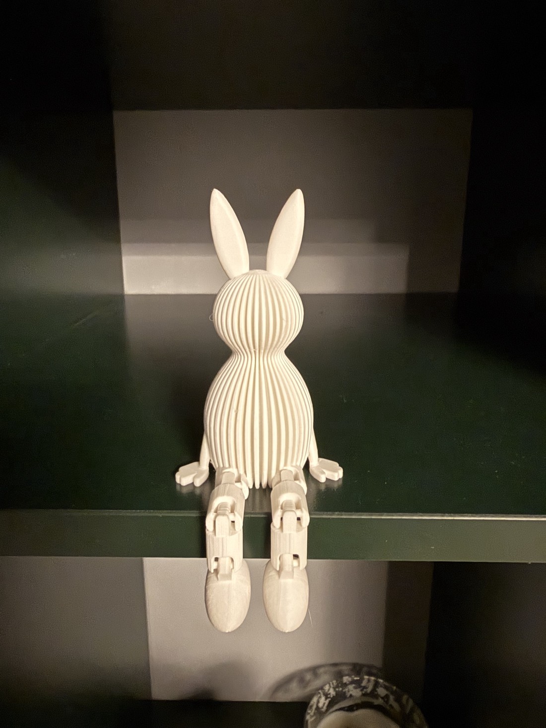 Iepuraș minimalist de Paște � figurină decorativă imprimată 3D, cu picioare mobile ��� -  - Artynos.ro