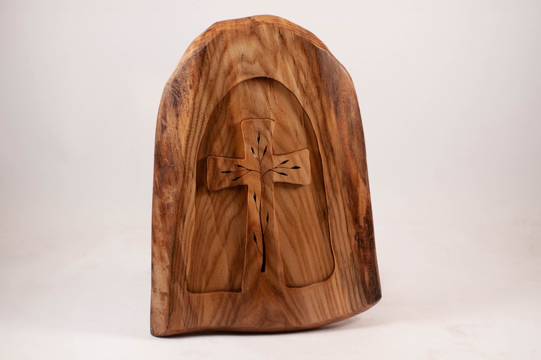 Cruce modelată, decorațiuni de perete cu cruce din lemn - - Artynos.ro Cruce modelată, decorațiuni de perete cu cruce din lemn - - Artynos.ro