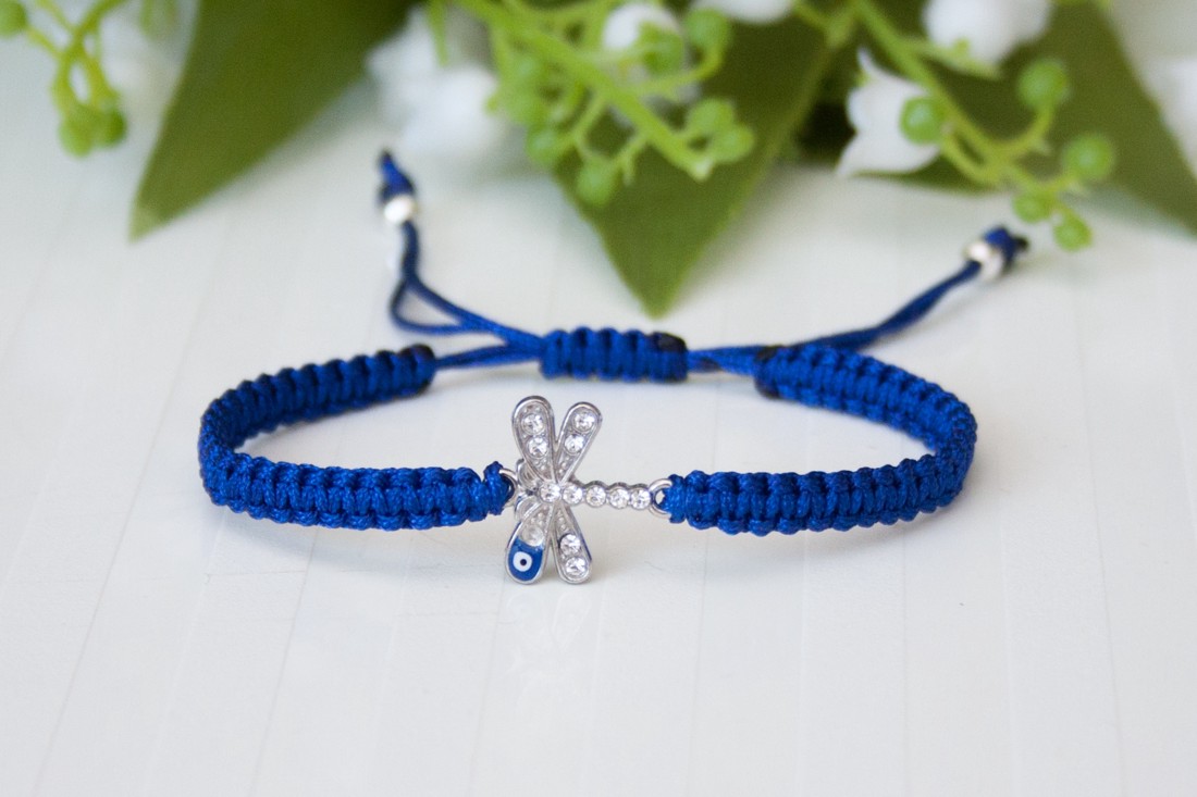 Brățară macramé împletită - Dragonfly albastru închis - - Artynos.ro Brățară macramé împletită - Dragonfly albastru închis - - Artynos.ro