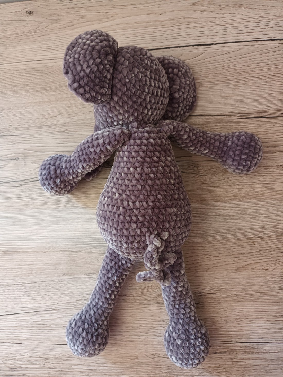 Elefant de pluș Amigurumi - jucării și echipamente pentru copii - plușuri - elefant de pluș - Artynos.ro