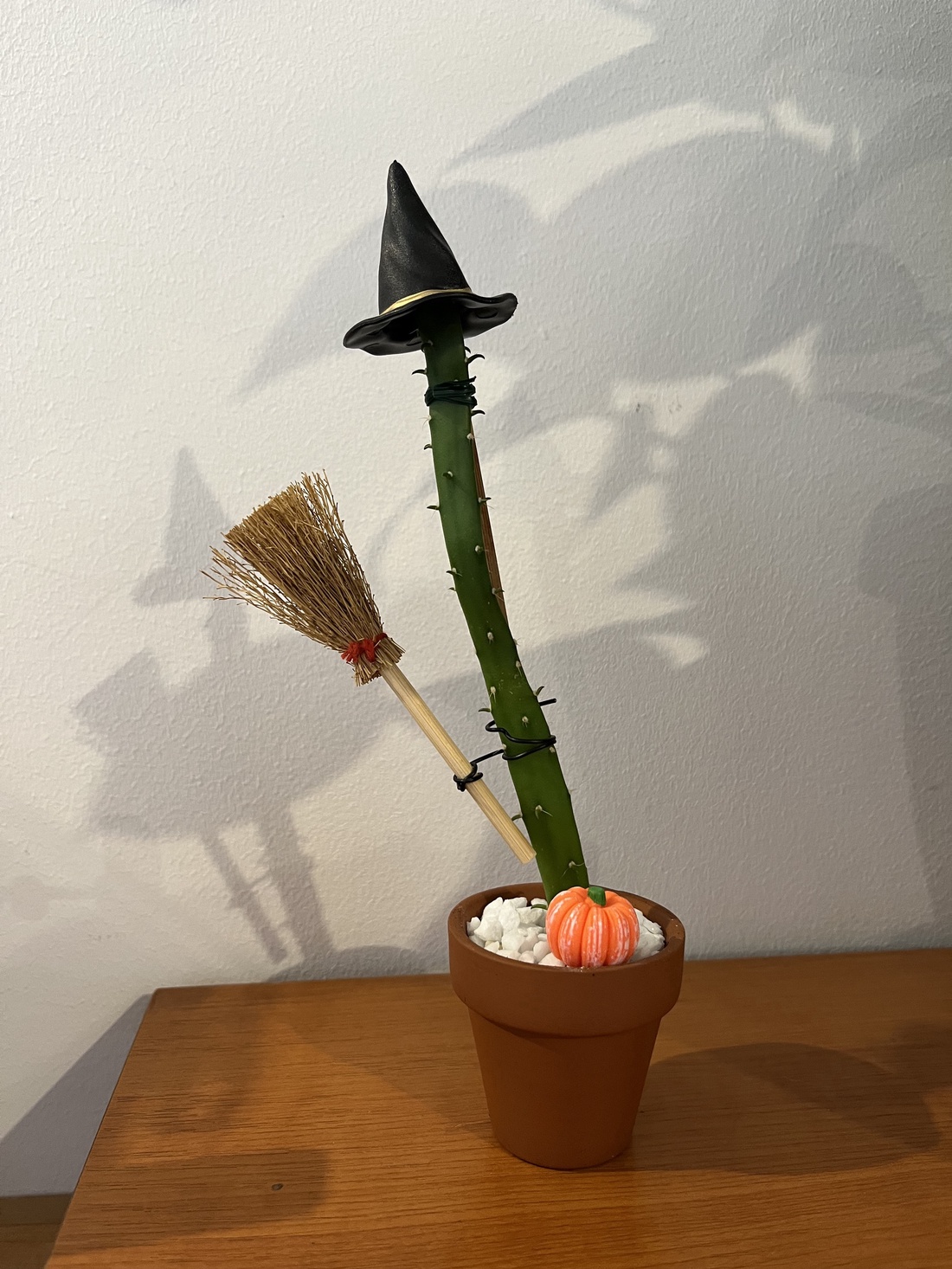 Cactus Vrăjitoare - casă & stil de viață - accesorii pentru decorat casa - halloween - tot ce ai nevoie pentru petrecere! - figurine halloween - Artynos.ro Cactus Vrăjitoare - casă & stil de viață - accesorii pentru decorat casa - halloween - tot ce ai nevoie pentru petrecere! - figurine halloween - Artynos.ro