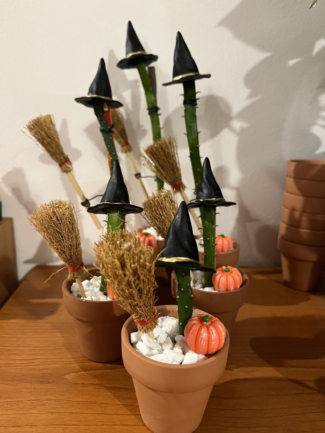 Cactus Vrăjitoare Mic - casă & stil de viață - accesorii pentru decorat casa - halloween - tot ce ai nevoie pentru petrecere! - ornamente de halloween - Artynos.ro Cactus Vrăjitoare Mic - casă & stil de viață - accesorii pentru decorat casa - halloween - tot ce ai nevoie pentru petrecere! - ornamente de halloween - Artynos.ro