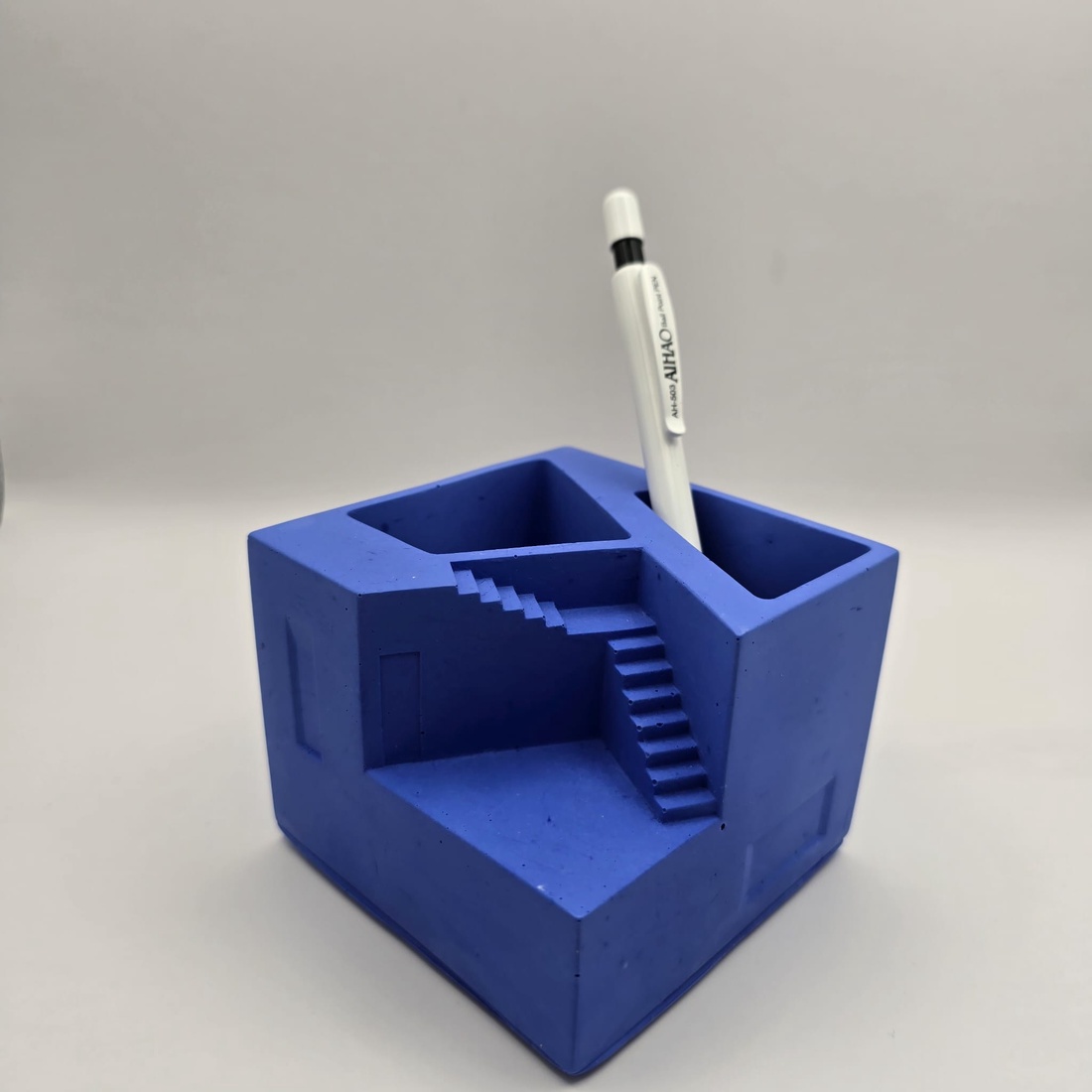 Suport pixuri - casă & stil de viață - materiale de depozitare și sortare - organizator birou - Artynos.ro Suport pixuri - casă & stil de viață - materiale de depozitare și sortare - organizator birou - Artynos.ro