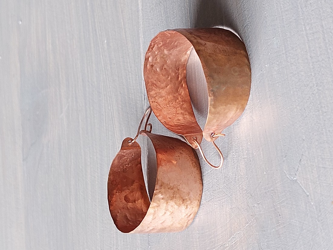 Cercei largi din cupru - bijuterii - cercei hoops - Artynos.ro Cercei largi din cupru - bijuterii - cercei hoops - Artynos.ro