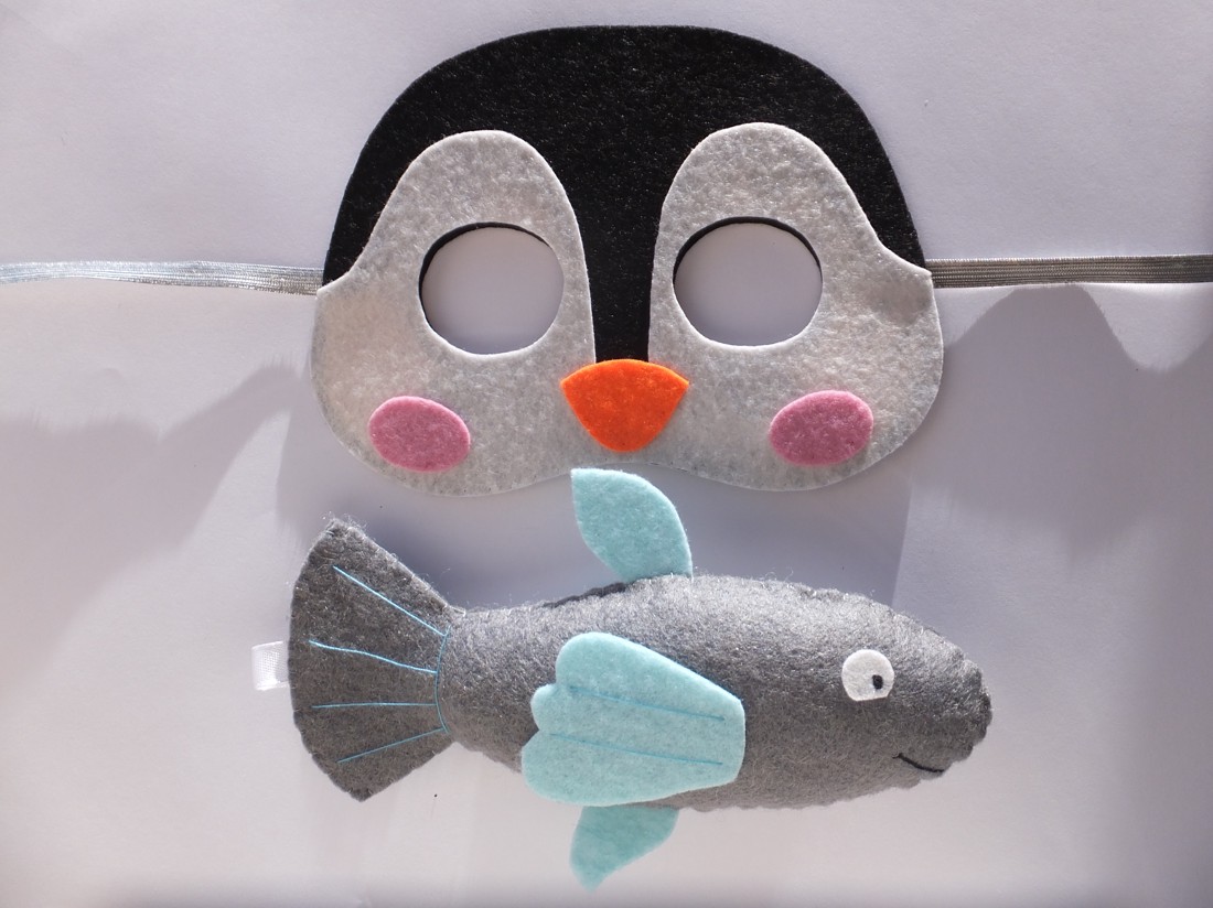 Costum de carnaval pinguin pentru copii - îmbrăcăminte și modă - costume și măști de carnaval - costume - Artynos.ro Costum de carnaval pinguin pentru copii - îmbrăcăminte și modă - costume și măști de carnaval - costume - Artynos.ro