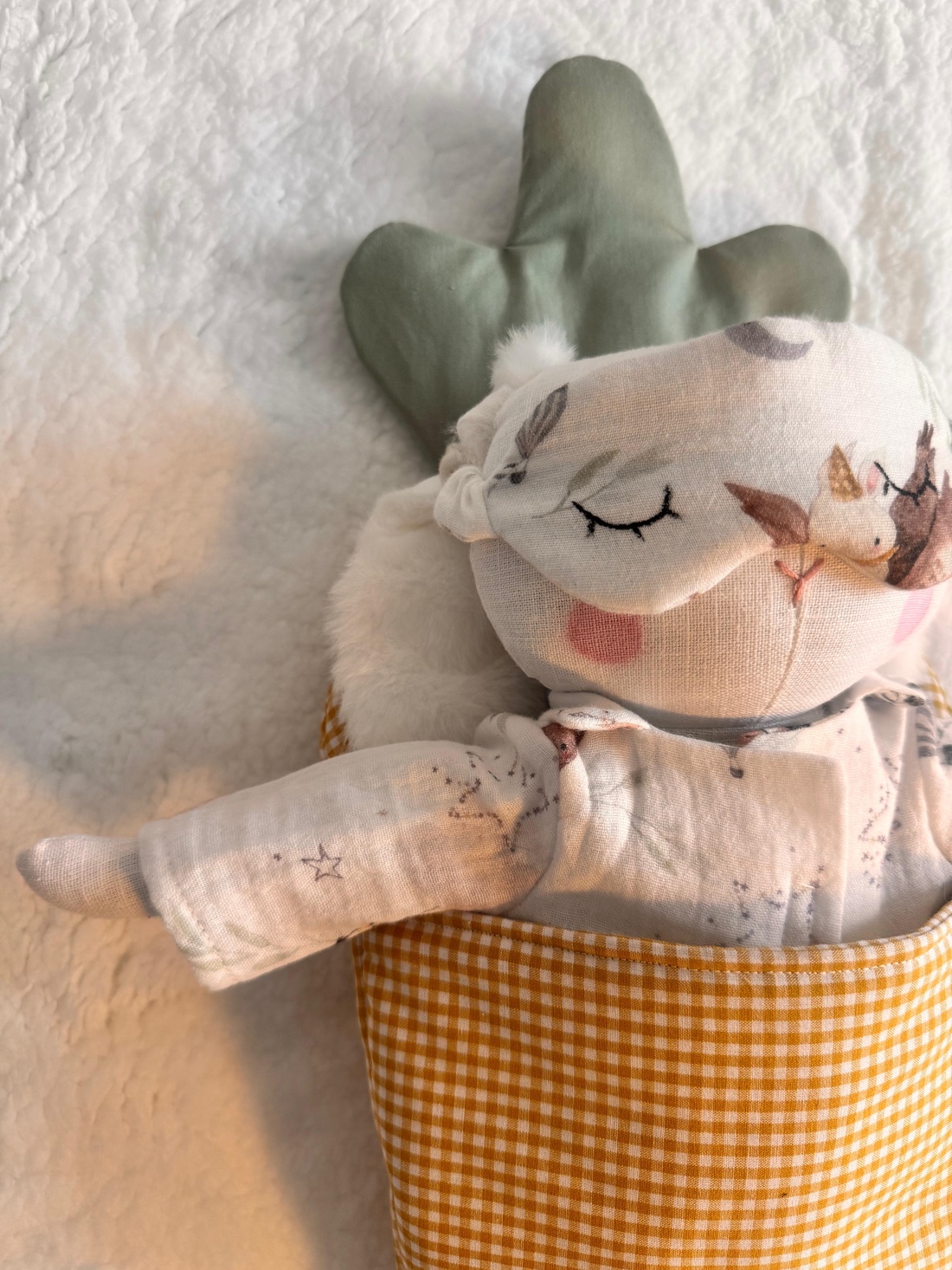 Set casa textila si iepuras de plus mare - 41 cm - jucării și echipamente pentru copii - jucării și accesorii pentru copii - păpuși de joacă - Artynos.ro