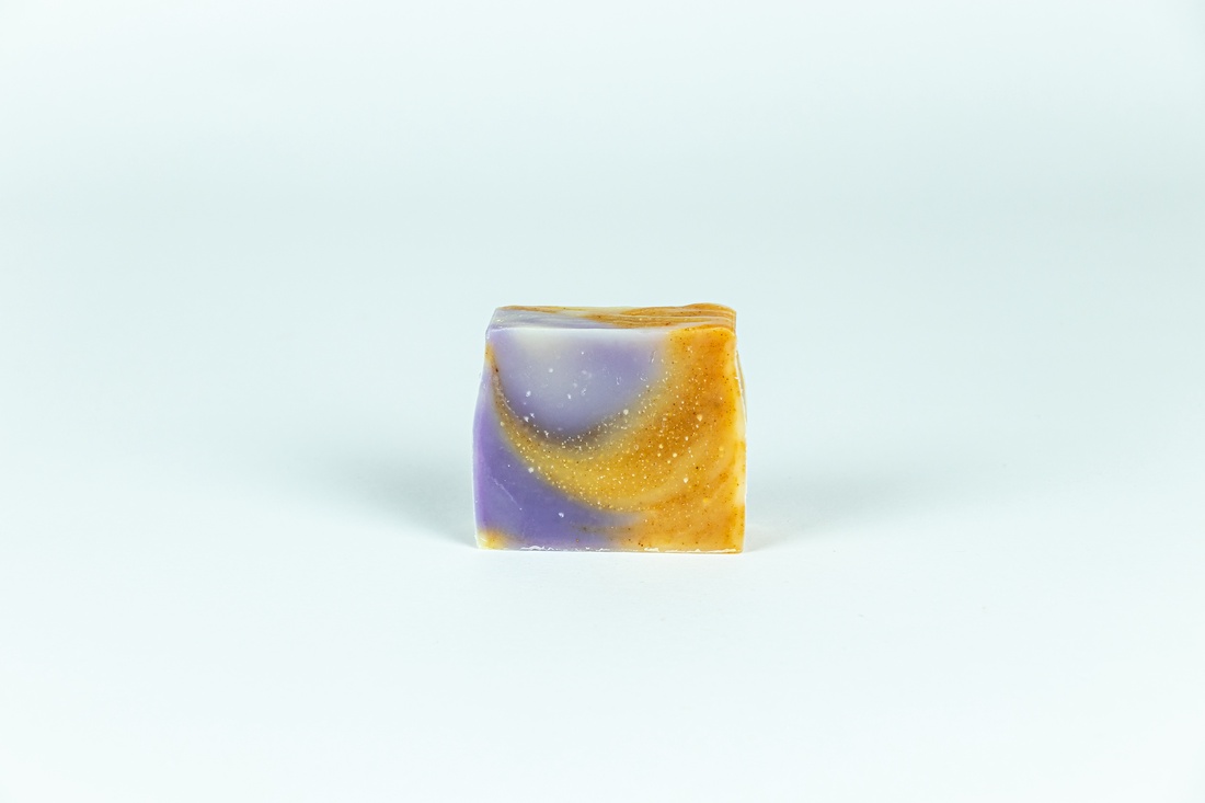 Lavandă și Gălbenele  - igienă și înfrumusețare - săpunuri și articole de igienă - săpun artizanal - Artynos.ro