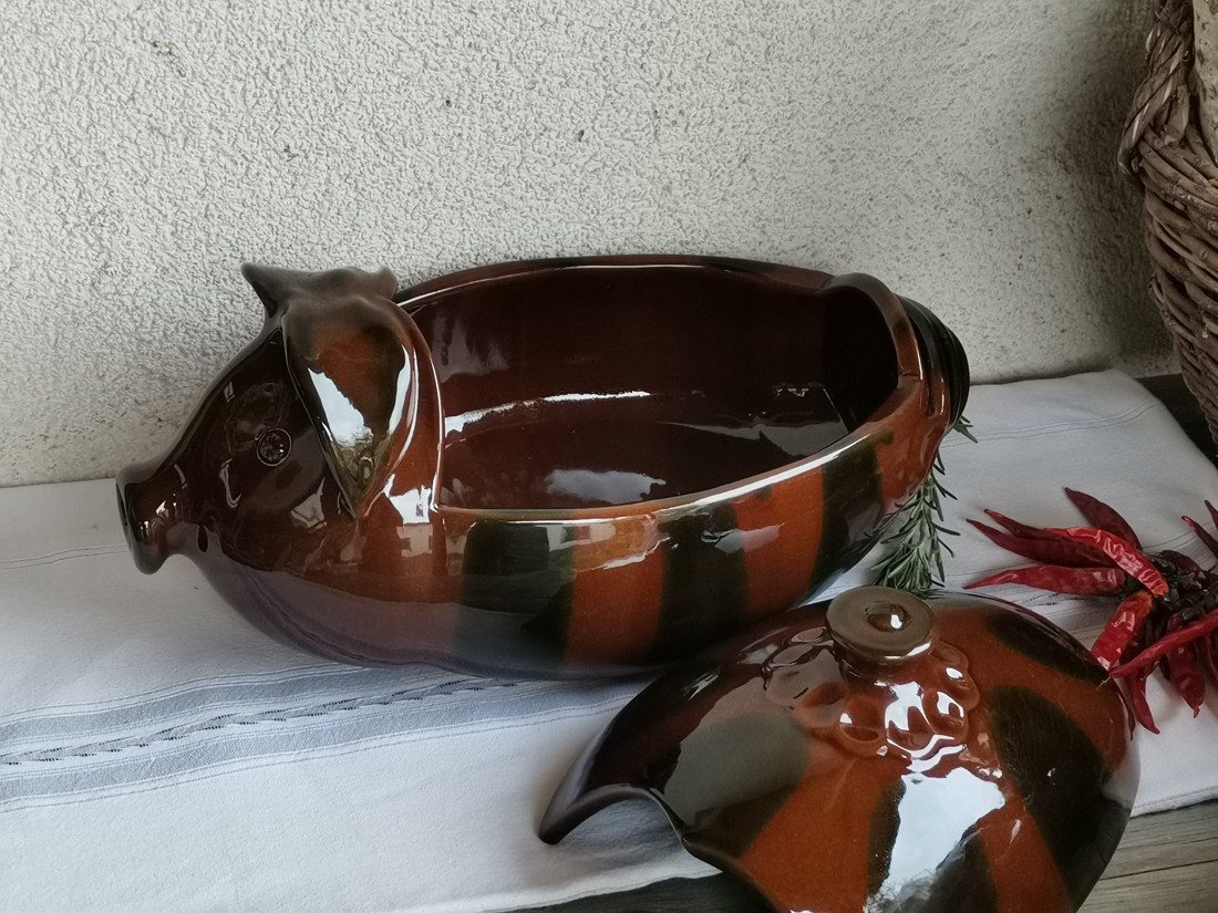 Tava de copt în formă de porc 35cm - casă & stil de viață - accesorii pentru echipamente de bucătărie - accesorii pentru coacere și gătit - articole de gătit și de cuptor - Artynos.ro