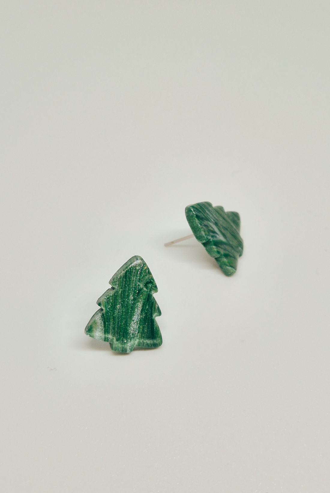 Cercei braduti mici 2 - bijuterii - cercei - cercei cu figurine - Artynos.ro