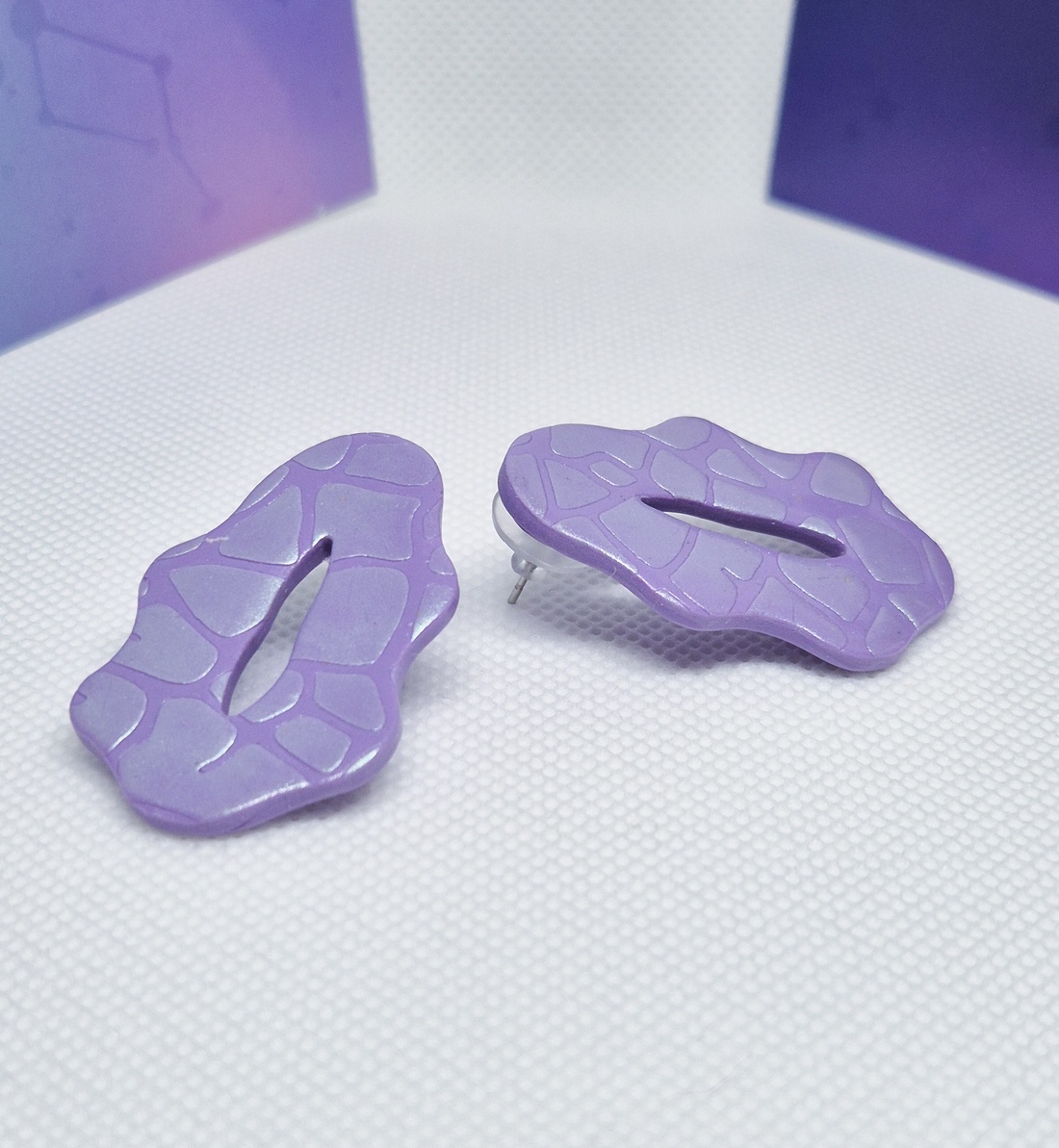 Cercei Lila - bijuterii - cercei - cercei cu figurine - Artynos.ro