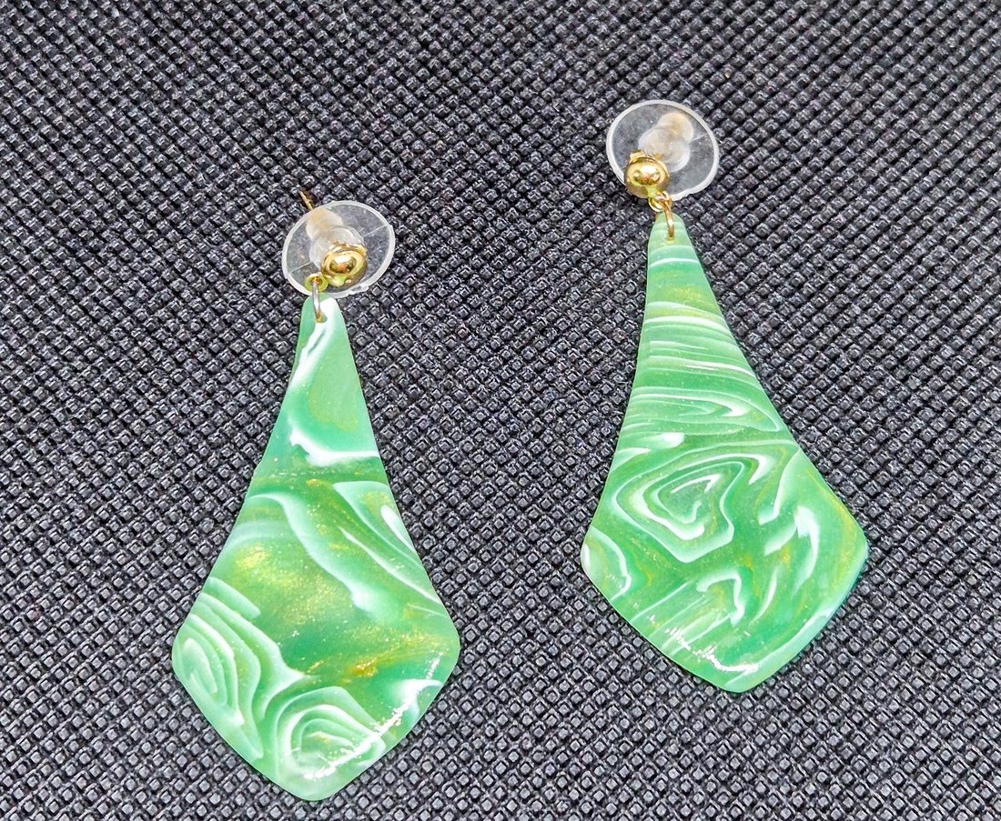 Cercei Cravată verde - bijuterii - cercei - cercei lungi - Artynos.ro