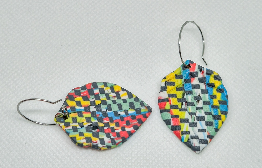 Cercei Șah colorat - bijuterii - cercei - cercei hoops - Artynos.ro