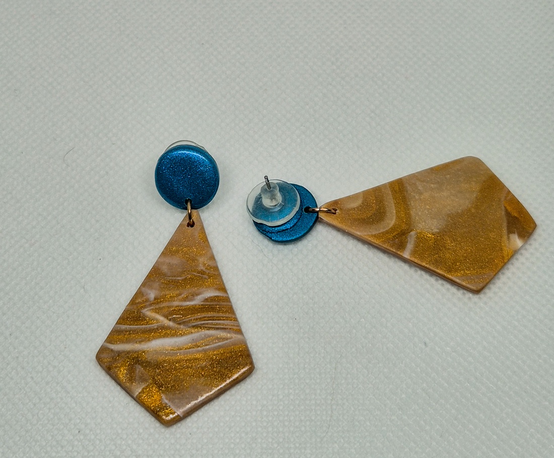 Cercei Cravată aurie - bijuterii - cercei - cercei lungi - Artynos.ro