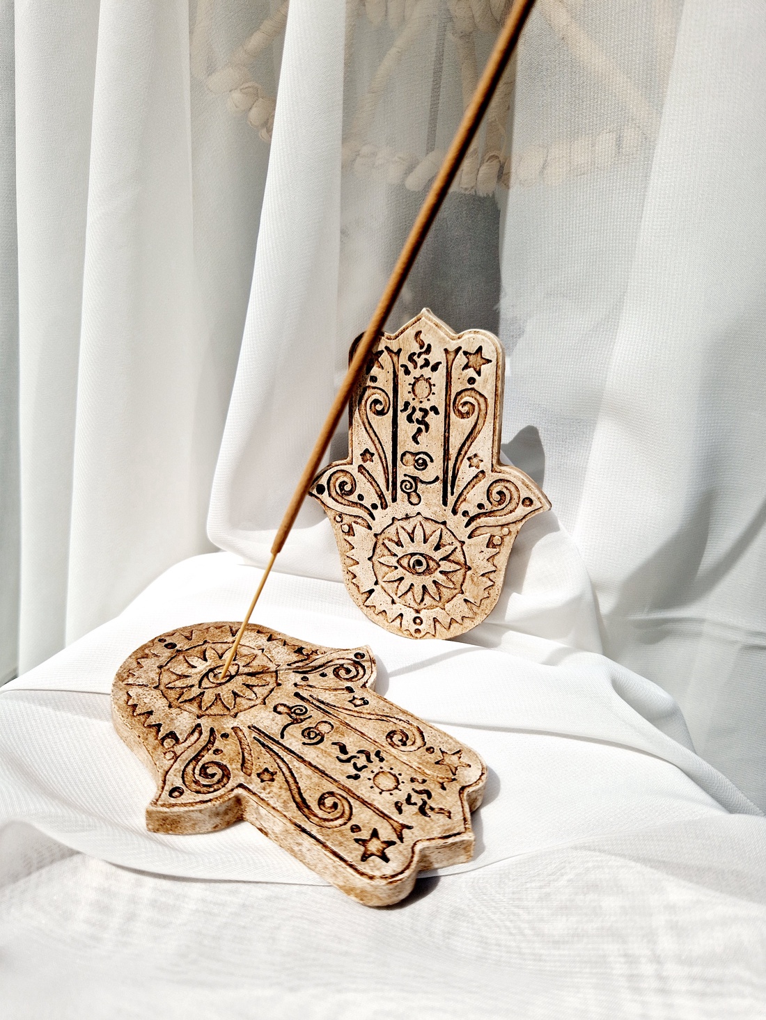 Suport betisoare parfumate - casă & stil de viață - accesorii pentru decorat casa - decorațiuni cu tematică spirituală - tămâie și suport tămâie - Artynos.ro Suport betisoare parfumate - casă & stil de viață - accesorii pentru decorat casa - decorațiuni cu tematică spirituală - tămâie și suport tămâie - Artynos.ro