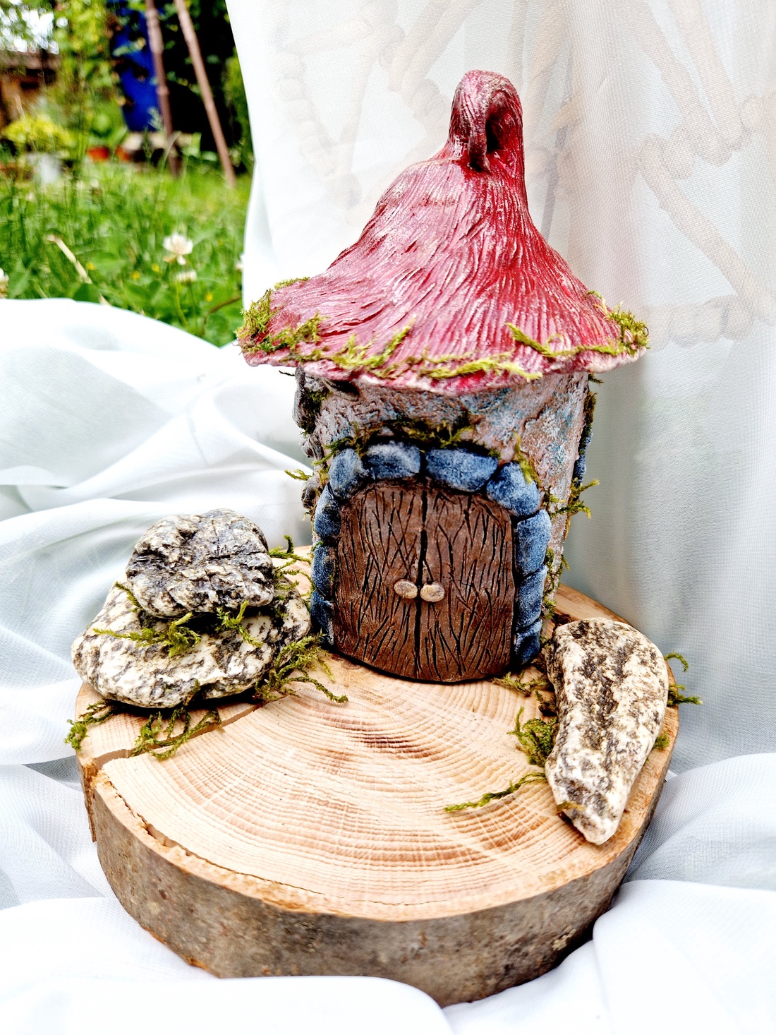 Casuta ciupercuta - casă & stil de viață - accesorii pentru decorat casa - decorațiuni de masă și decorațiuni pentru rafturi - cutii decor, cutii de suveniruri - Artynos.ro Casuta ciupercuta - casă & stil de viață - accesorii pentru decorat casa - decorațiuni de masă și decorațiuni pentru rafturi - cutii decor, cutii de suveniruri - Artynos.ro