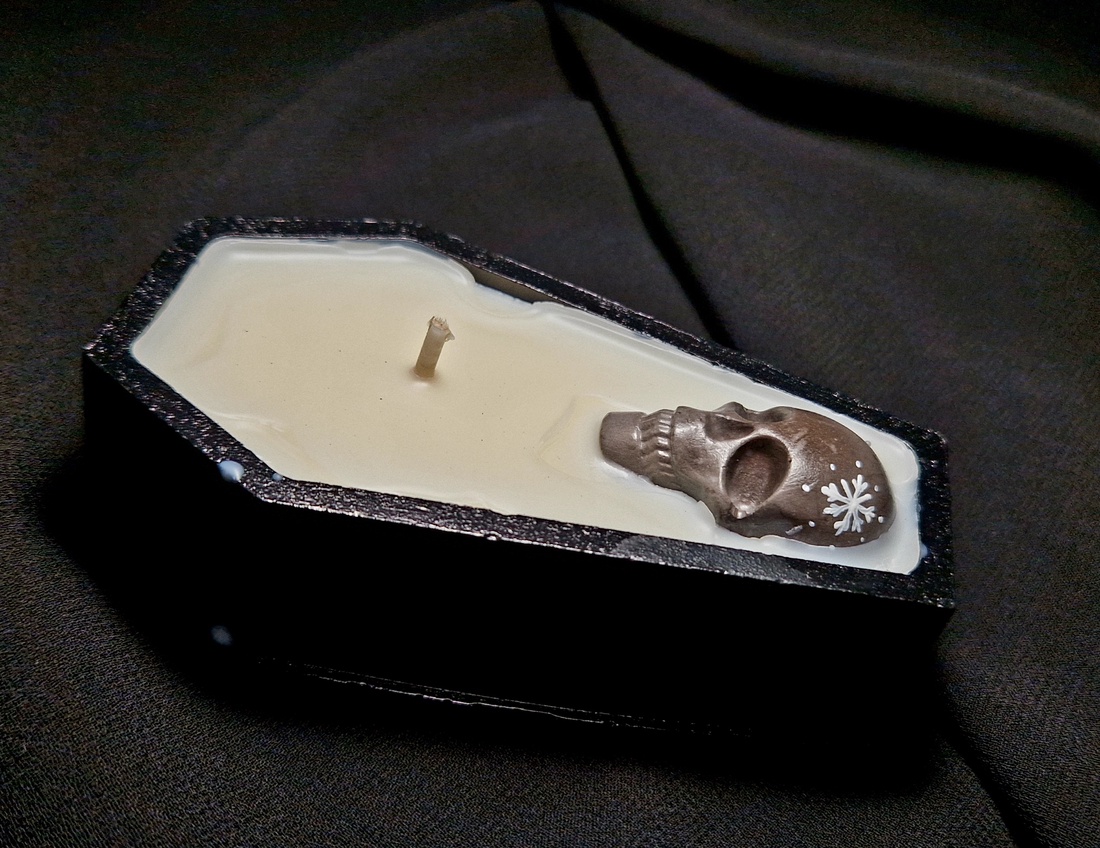 Lumanare Christmas Goth - crăciun - decorațiuni de crăciun de casă - lumânări parfumate de crăciun - Artynos.ro