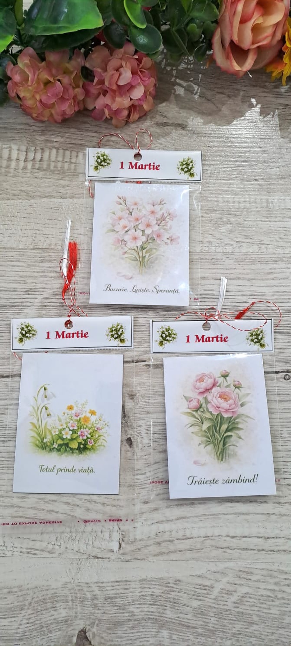 Martisor magnetic floral - bijuterii - mărțișor - Artynos.ro