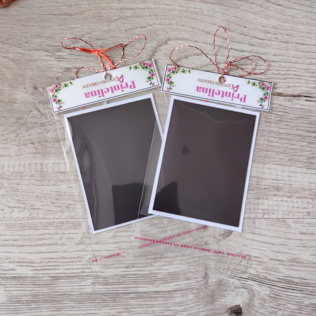 Martisoare magnetice cu flori delicate � set cadou cu mesaje pozitive - bijuterii - mărțișor - Artynos.ro