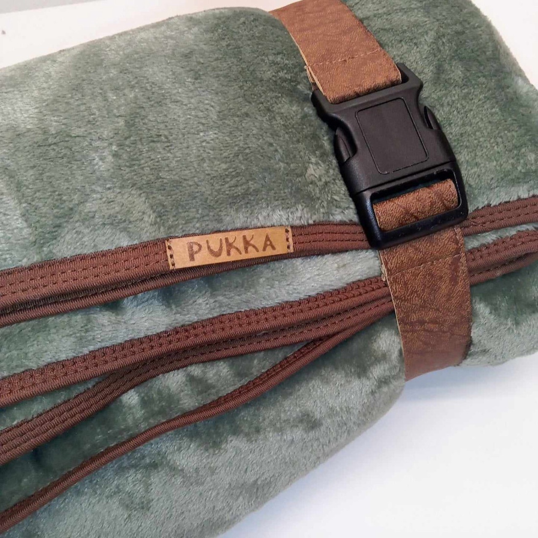 Pătură din Flanel Fleece cu un singur strat pentru pescari și vânători, cu husă de transport. - casă & stil de viață - textile de casă - pături - Artynos.ro Pătură din Flanel Fleece cu un singur strat pentru pescari și vânători, cu husă de transport. - casă & stil de viață - textile de casă - pături - Artynos.ro