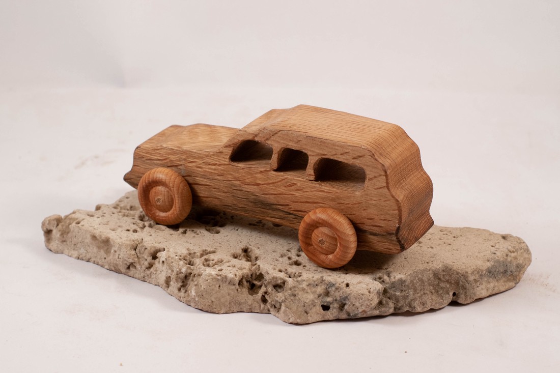 Mașină de jucărie din lemn, SUV, mașină veche, căruță din lemn - - Artynos.ro Mașină de jucărie din lemn, SUV, mașină veche, căruță din lemn - - Artynos.ro
