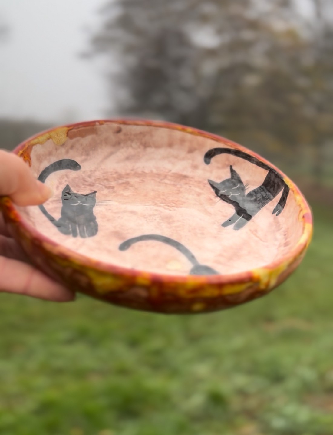 Bol ceramic pictat manual - Pisici negre - casă & stil de viață - accesorii pentru echipamente de bucătărie - accesorii de servire - boluri și farfurii din lemn, bol de servire - Artynos.ro