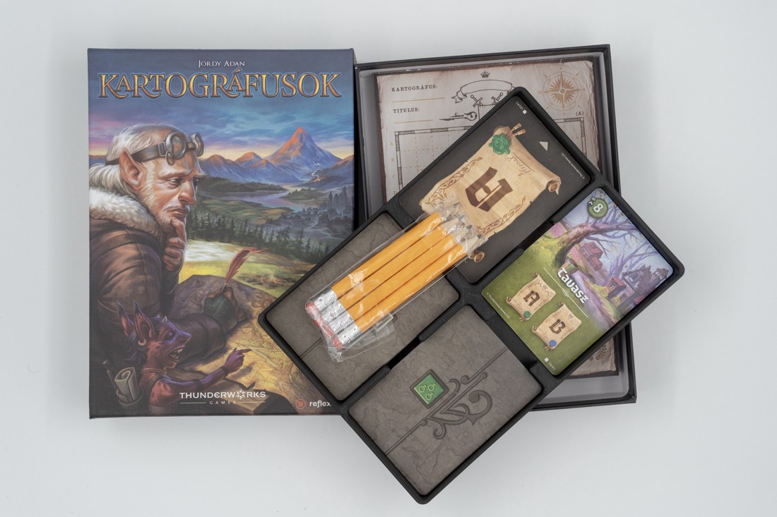 Organizator de jocuri de societate pentru cartografi -  - Artynos.ro