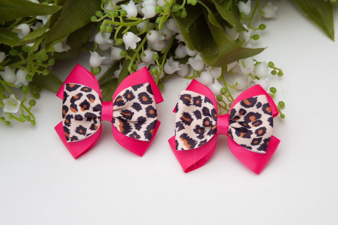 Clemă de păr Masnis - Imprimeu leopard roz - - Artynos.ro Clemă de păr Masnis - Imprimeu leopard roz - - Artynos.ro