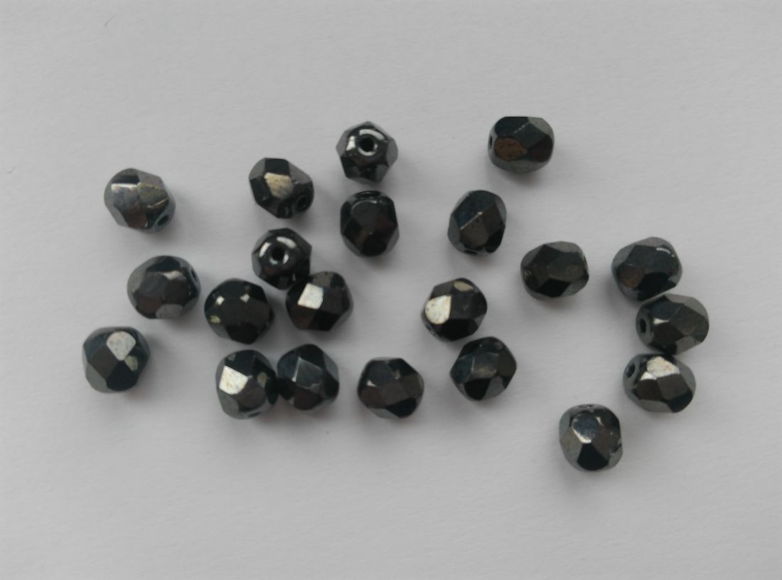 Mărgele cehe fațetate din sticlă - 6mm - 40 buc / pachet - gri închis - - Artynos.ro Mărgele cehe fațetate din sticlă - 6mm - 40 buc / pachet - gri închis - - Artynos.ro