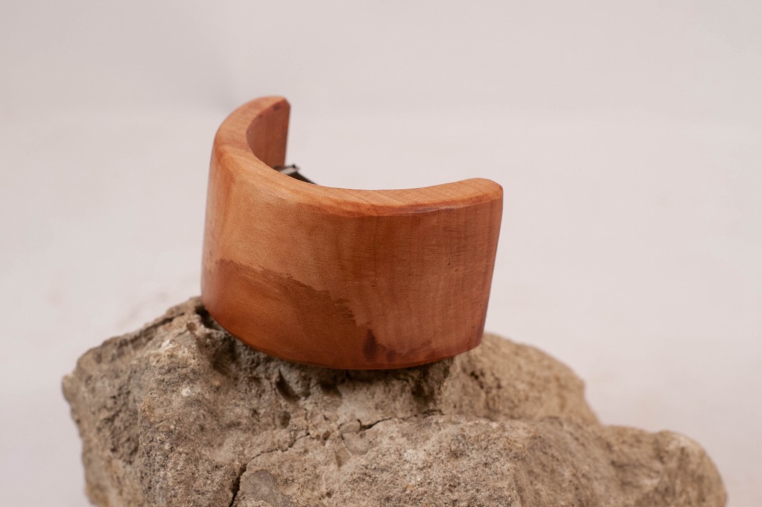 Cataramă franceză curbată din lemn, cataramă de păr - îmbrăcăminte și modă - accesorii păr - clemă de păr și ac de păr - Artynos.ro