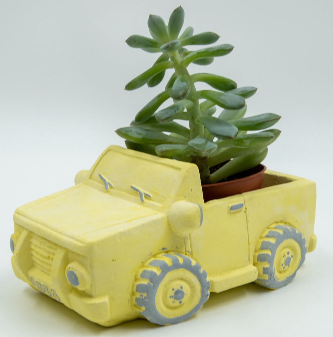 Suport de flori pentru camion din beton, ghiveci pentru camion, pictat manual galben-argintiu - - Artynos.ro Suport de flori pentru camion din beton, ghiveci pentru camion, pictat manual galben-argintiu - - Artynos.ro