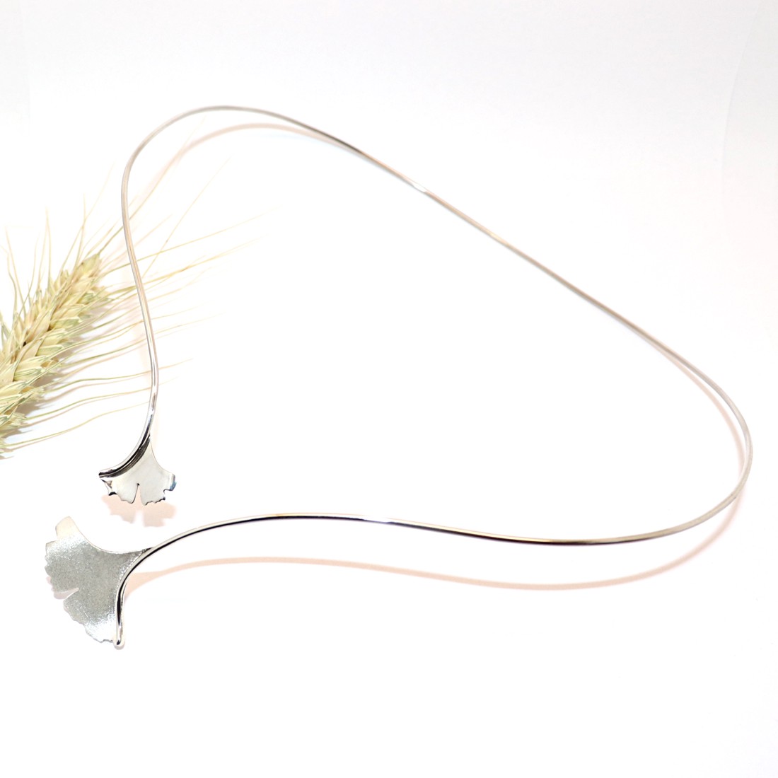 Ginkgo biloba, mat și strălucitor, colier de argint pentru femei (EGK.19) - - Artynos.ro Ginkgo biloba, mat și strălucitor, colier de argint pentru femei (EGK.19) - - Artynos.ro
