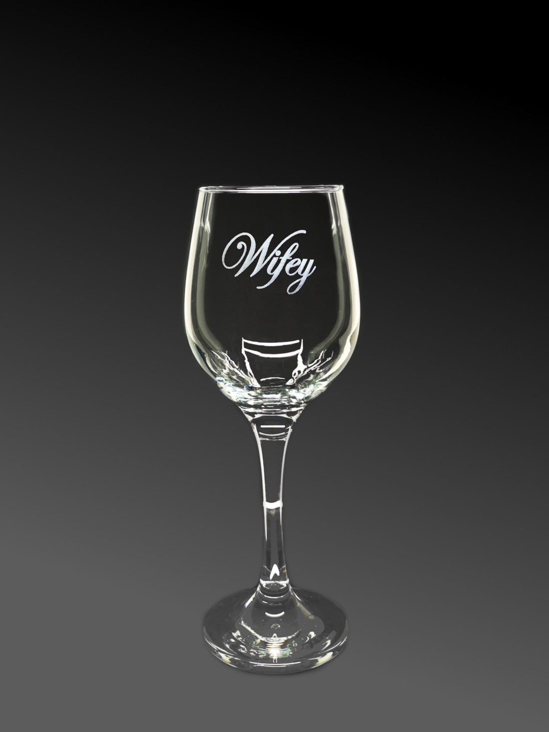 Sticlă gravată cu inscripția Hubby și Wifey -  - Artynos.ro