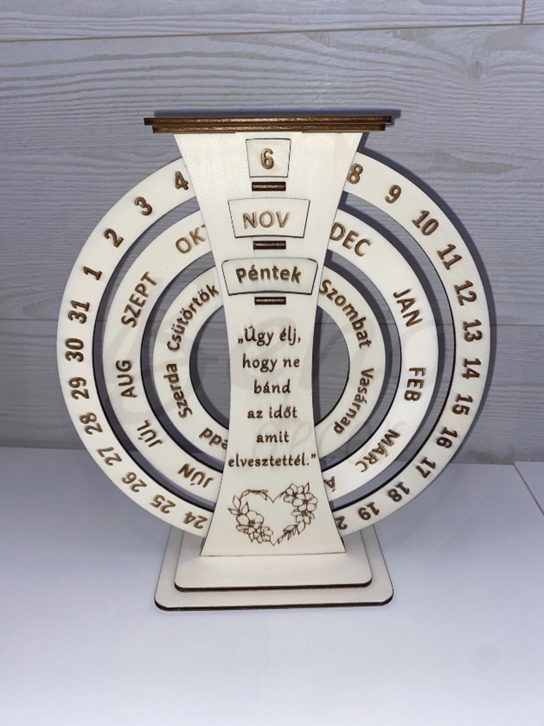 Calendar perpetuu - cu text - casă & stil de viață - accesorii pentru decorat casa - decorațiuni de pereți, decorațiuni suspendate - calendar perete - Artynos.ro Calendar perpetuu - cu text - casă & stil de viață - accesorii pentru decorat casa - decorațiuni de pereți, decorațiuni suspendate - calendar perete - Artynos.ro