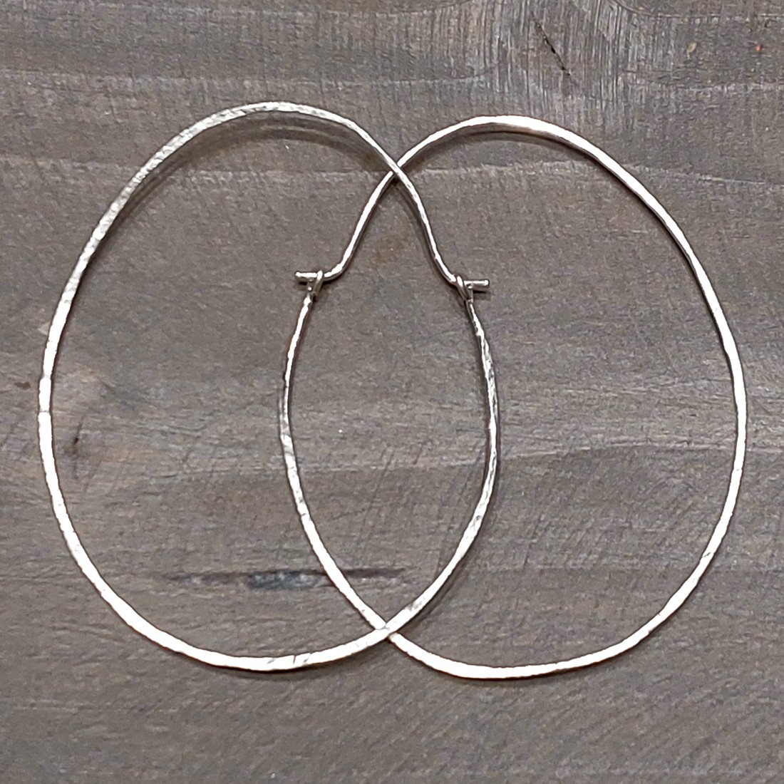 Cercei cu design oval din argint - bijuterii - cercei - cercei din argint - Artynos.ro