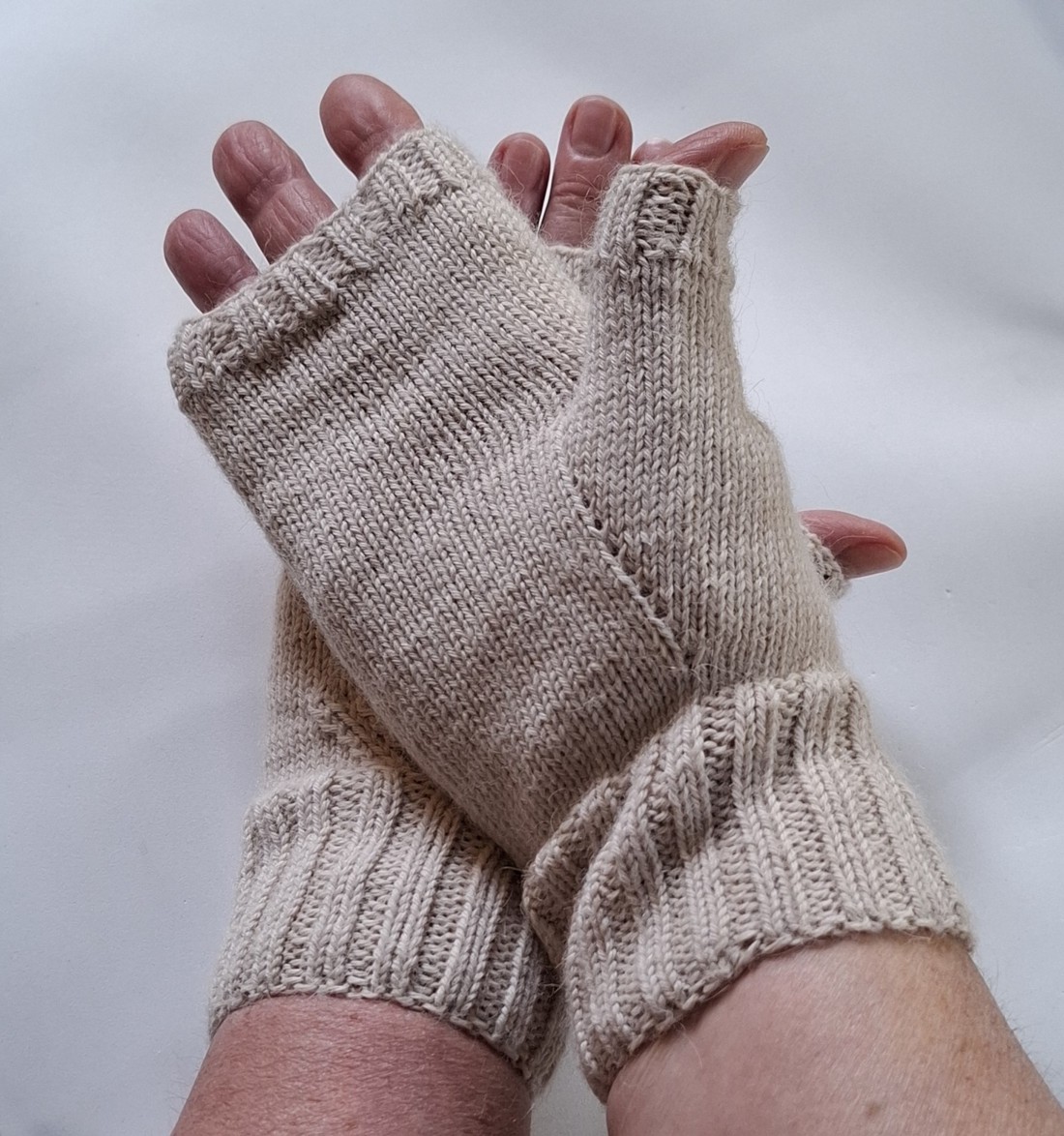 Mănuși tricotate manual, încălzitor de mâini, încălzitor de încheieturi. -  - Artynos.ro