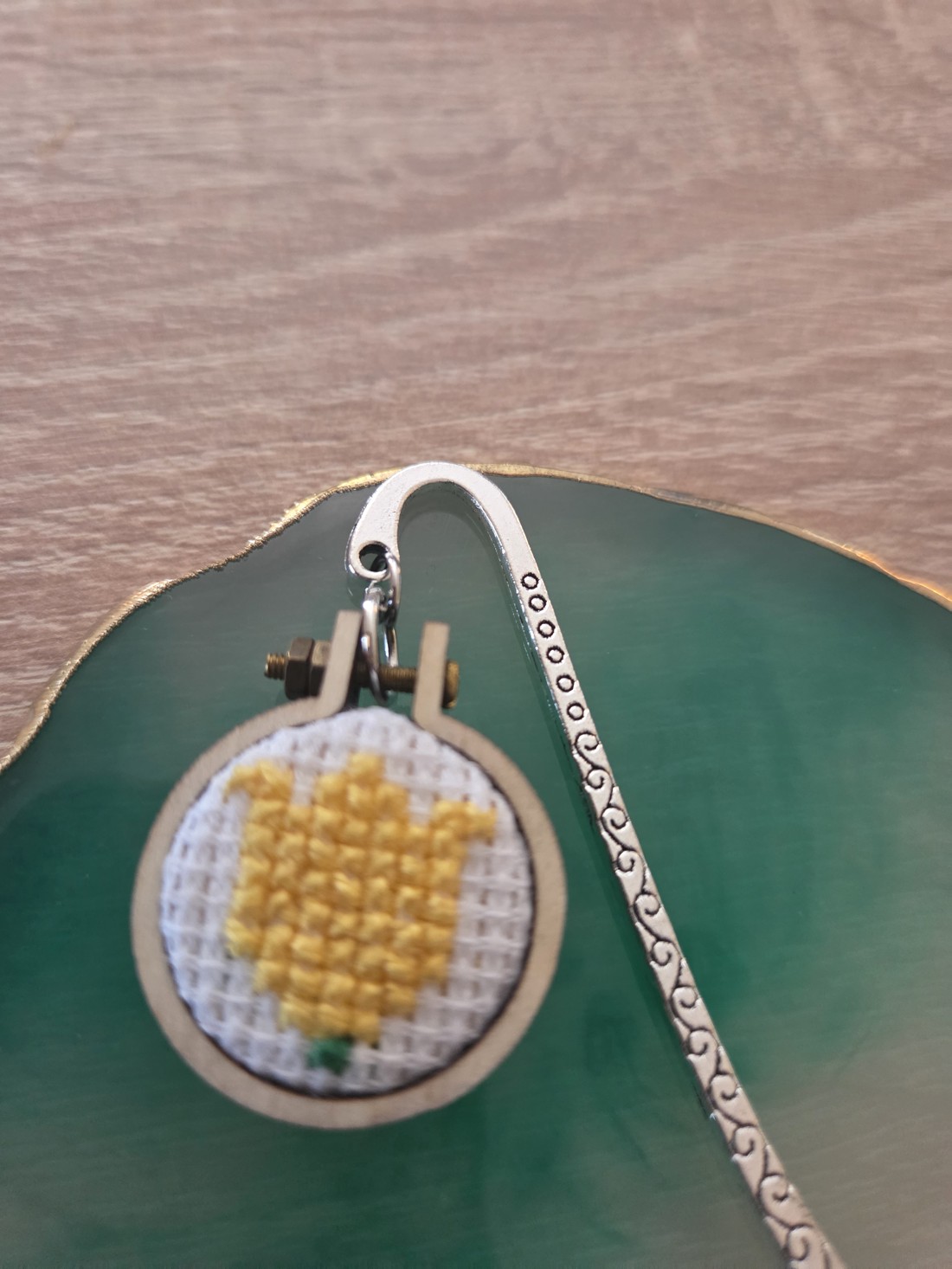 Semne de carte cu lalele - cărți și creații cu tematică muzicală, cadouri - semn de carte - Artynos.ro