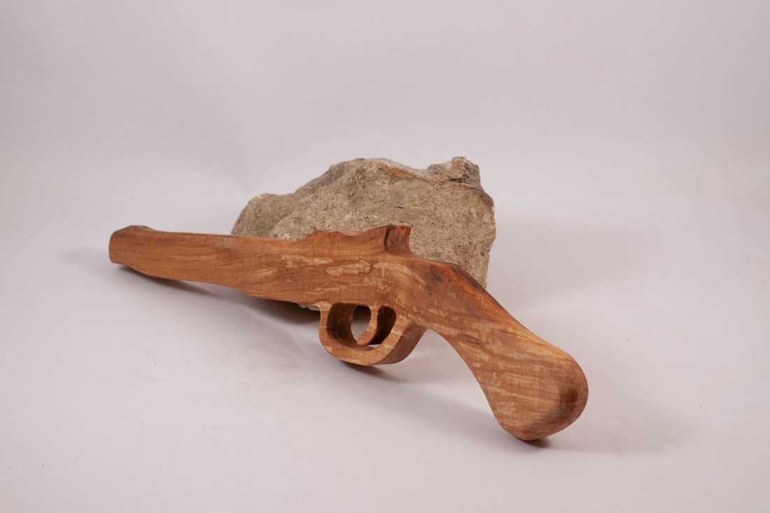 Joc pistol din lemn - - Artynos.ro Joc pistol din lemn - - Artynos.ro