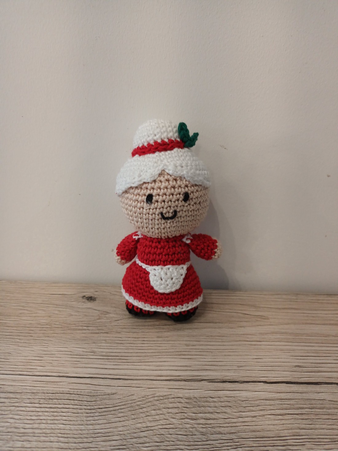 Croșetat doamna Claus - crăciun - decorațiuni de crăciun de casă - spiriduși de crăciun - Artynos.ro