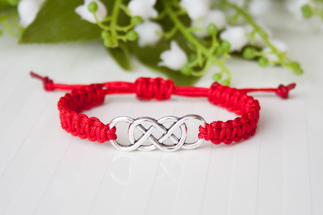 Brățară macramé împletită - big infinity roșu -  - Artynos.ro