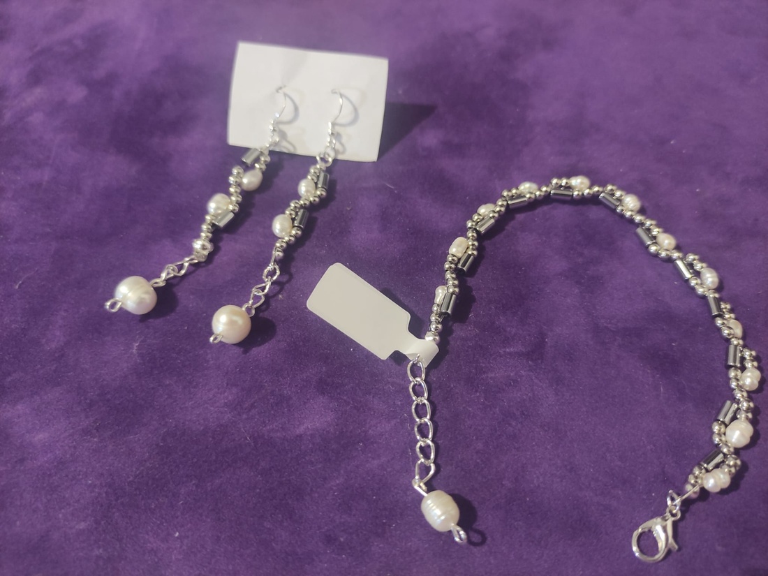 Set argintiu cu perle - accesorii nuntă - accesorii și cadouri de burlecițe - Artynos.ro