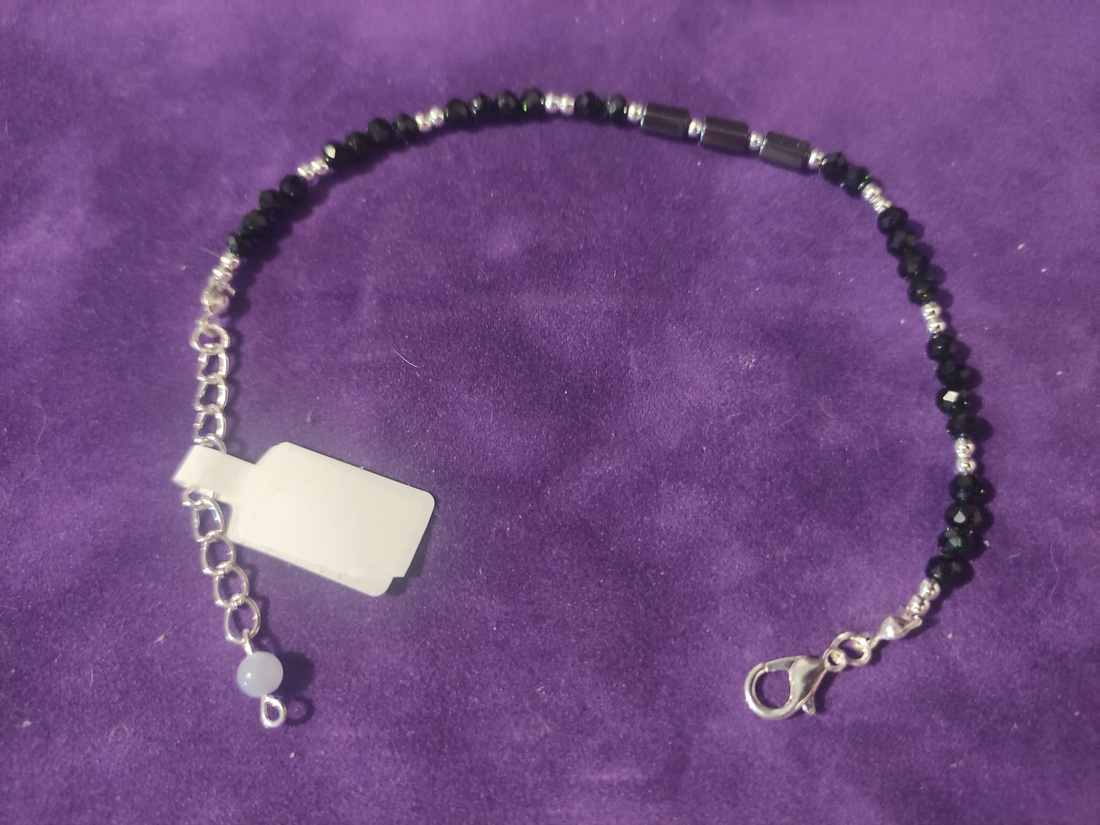 Bratara eleganta - accesorii nuntă - accesorii și cadouri de burlecițe - Artynos.ro Bratara eleganta - accesorii nuntă - accesorii și cadouri de burlecițe - Artynos.ro