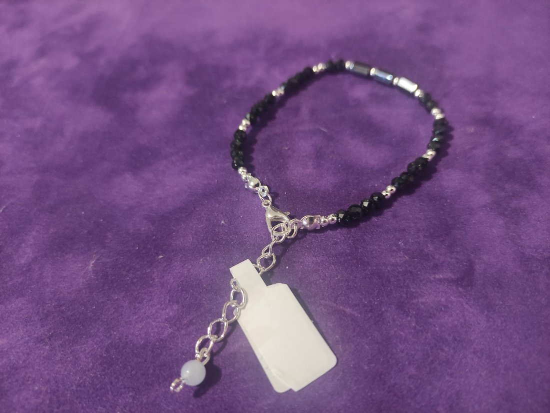 Bratara eleganta - accesorii nuntă - accesorii și cadouri de burlecițe - Artynos.ro Bratara eleganta - accesorii nuntă - accesorii și cadouri de burlecițe - Artynos.ro