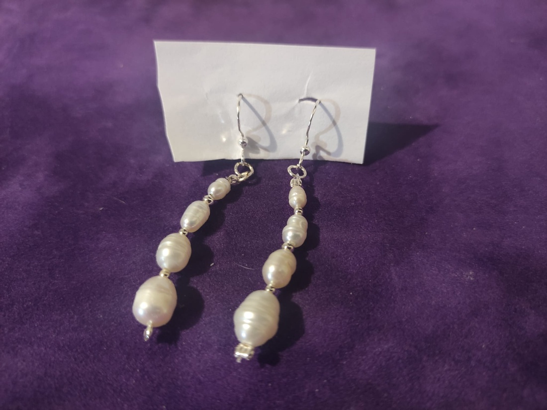 Cercei cu perle de cultura in cupru placat cu argint hipoalergenic. - accesorii nuntă - accesorii și cadouri de burlecițe - Artynos.ro Cercei cu perle de cultura in cupru placat cu argint hipoalergenic. - accesorii nuntă - accesorii și cadouri de burlecițe - Artynos.ro