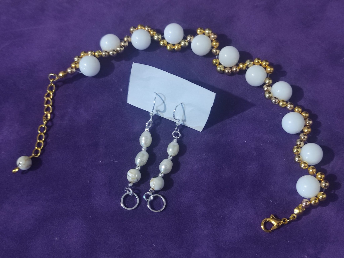 Set elegant pietre semipretioase - accesorii nuntă - accesorii și cadouri de burlecițe - Artynos.ro Set elegant pietre semipretioase - accesorii nuntă - accesorii și cadouri de burlecițe - Artynos.ro